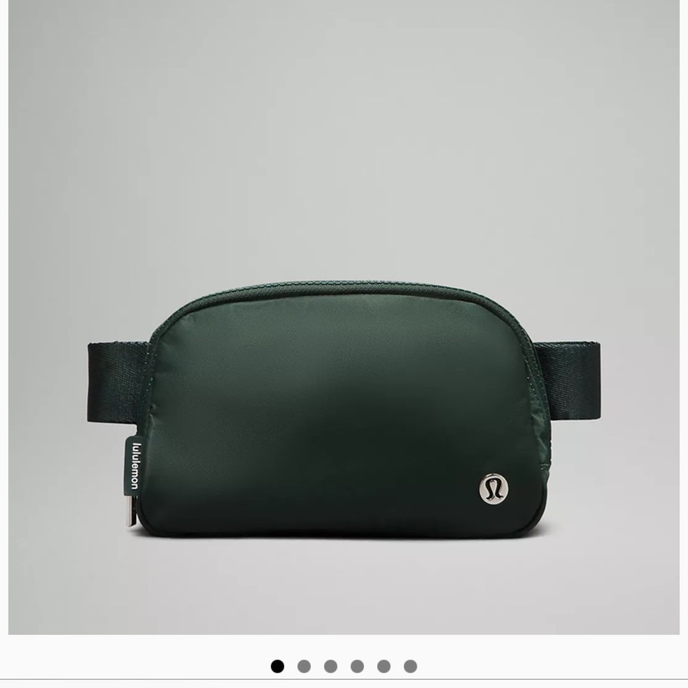 Lululemon Everywhere Belt Bag 1L - Picture 4 of 10